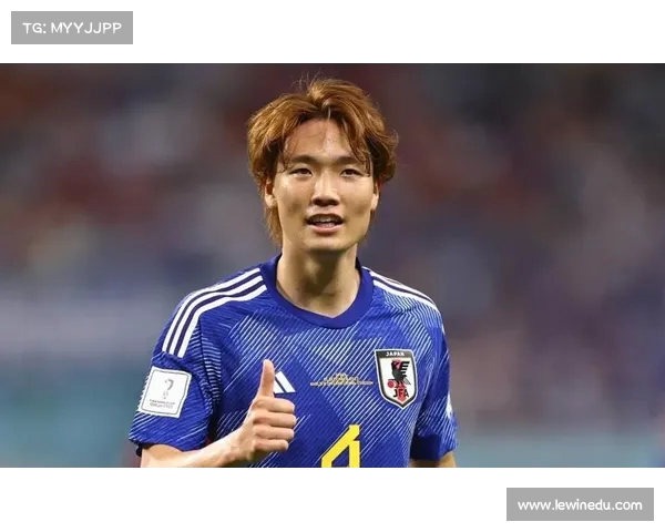 意媒曝佛罗伦萨欲引日本国脚板仓滉加强后防线 意媒曝佛罗伦萨欲引日本国脚板仓滉加强后防线
